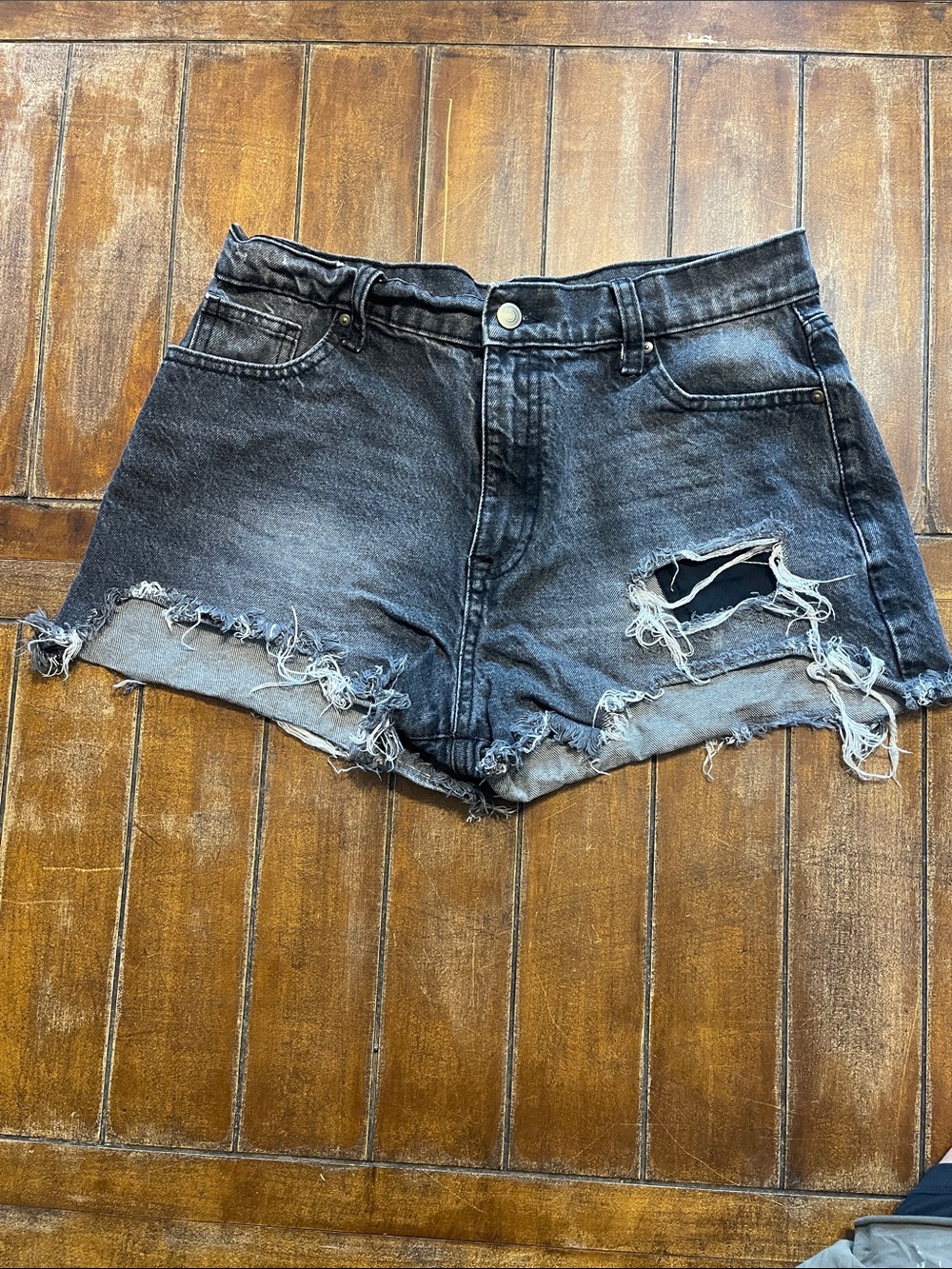 No Boundaries Black Distressed High-Rise Jean Shorts